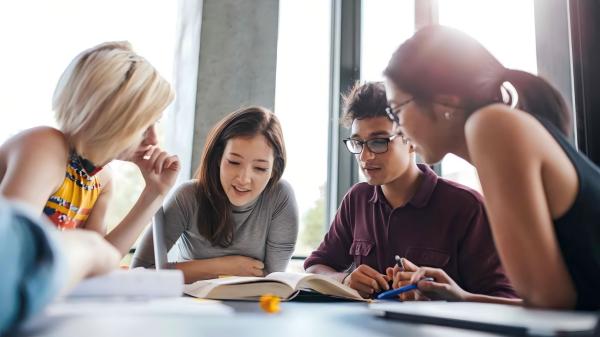 Advanced Chinese Thematic Course